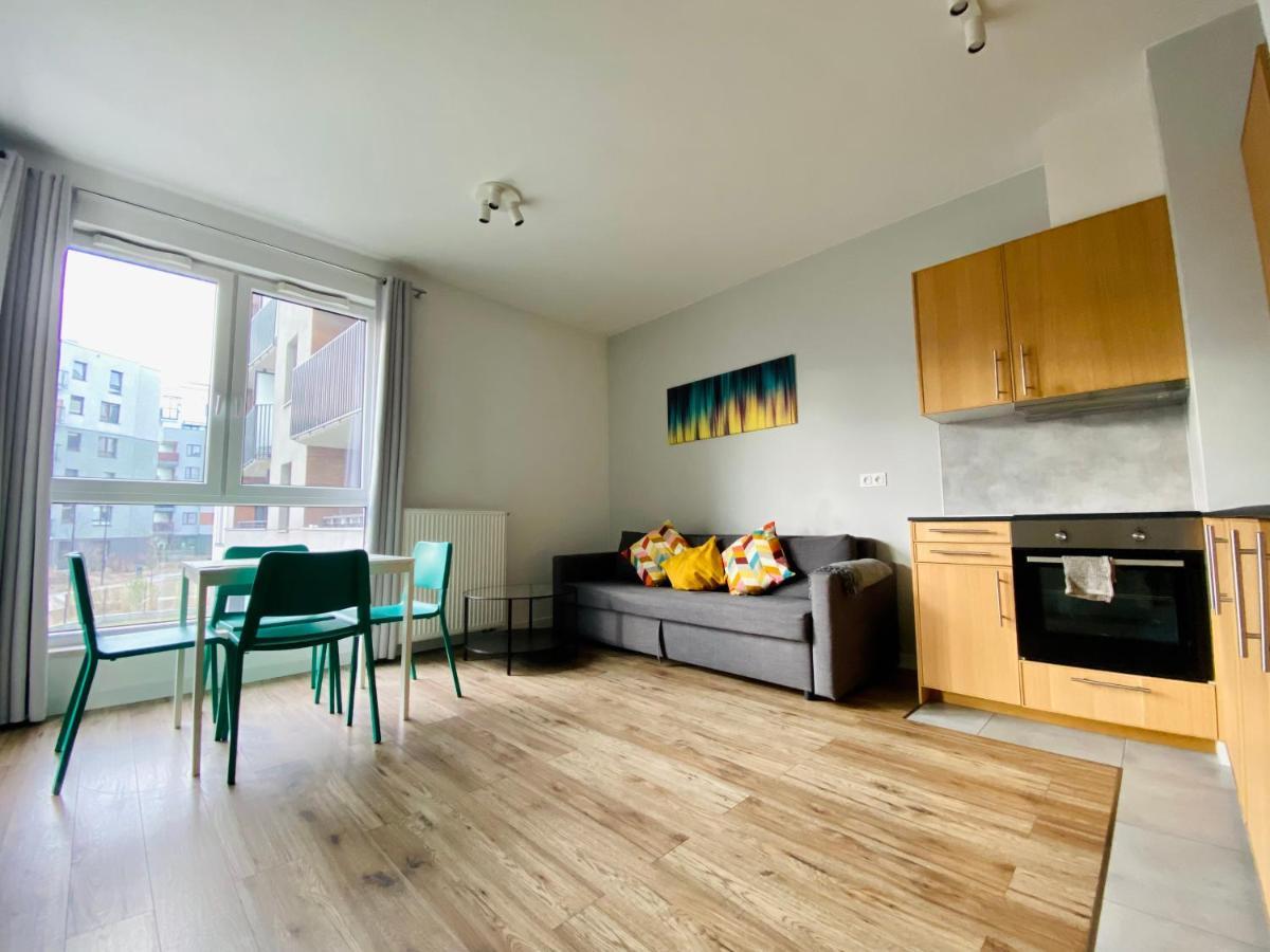 Apartment Travel *